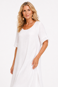 Elegant Women's Dress - Flowing Fit, Timeless Style & Comfort