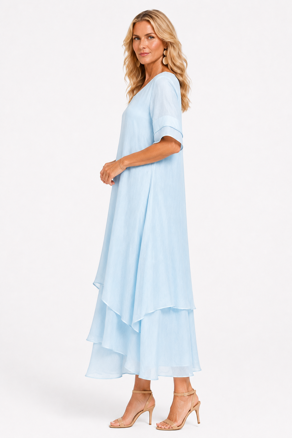 Dresses : Elegant Women's Dress - Flowing Fit, Timeless Style & Comfort in van DUUWE