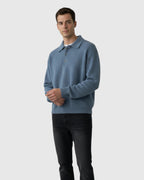 Jersey polo de punto con hombros caídos para hombre – azul empolvado