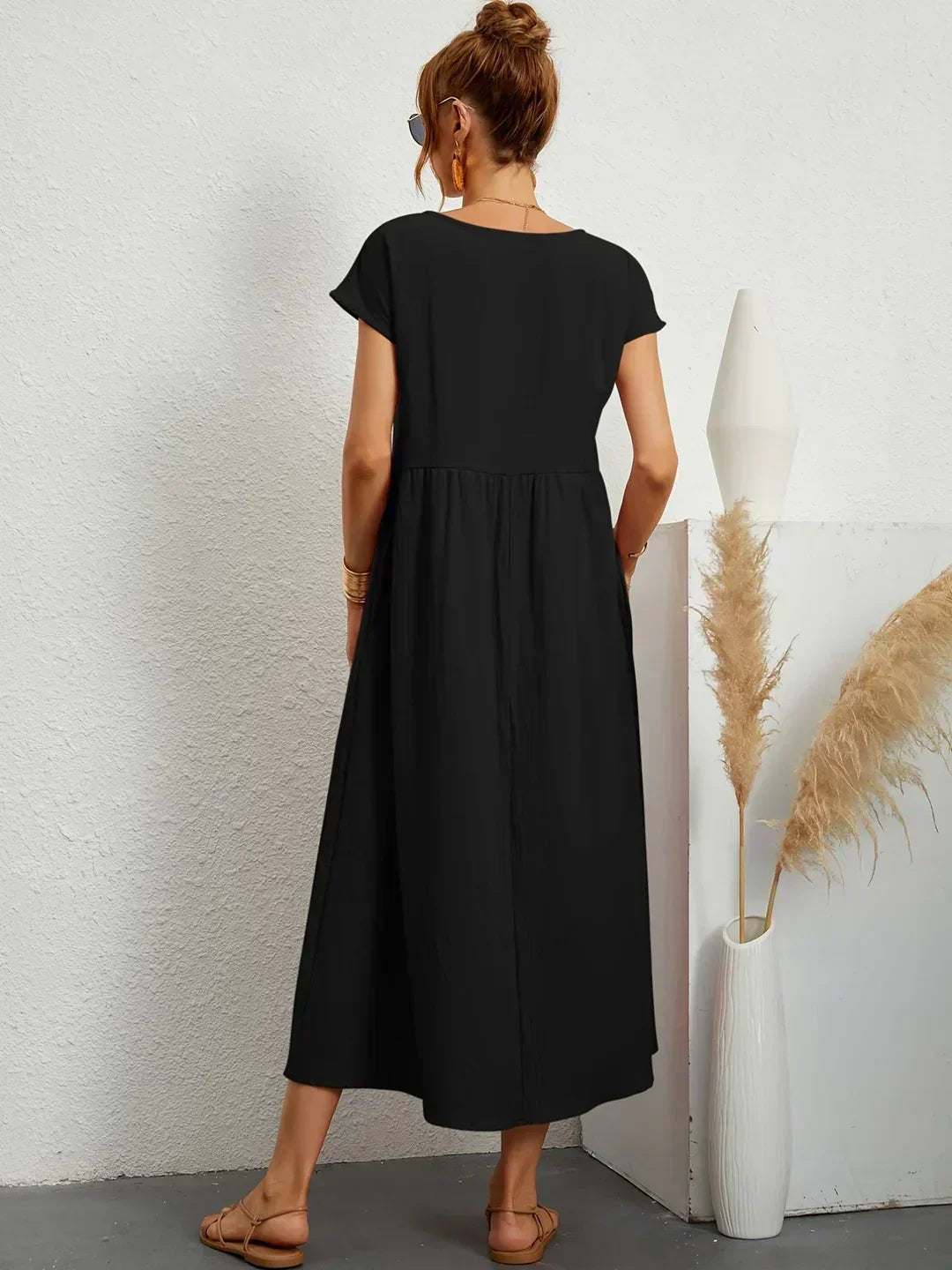 Dress : -Ursina™ | Fluid Midi Dress- in van Cow Clothing