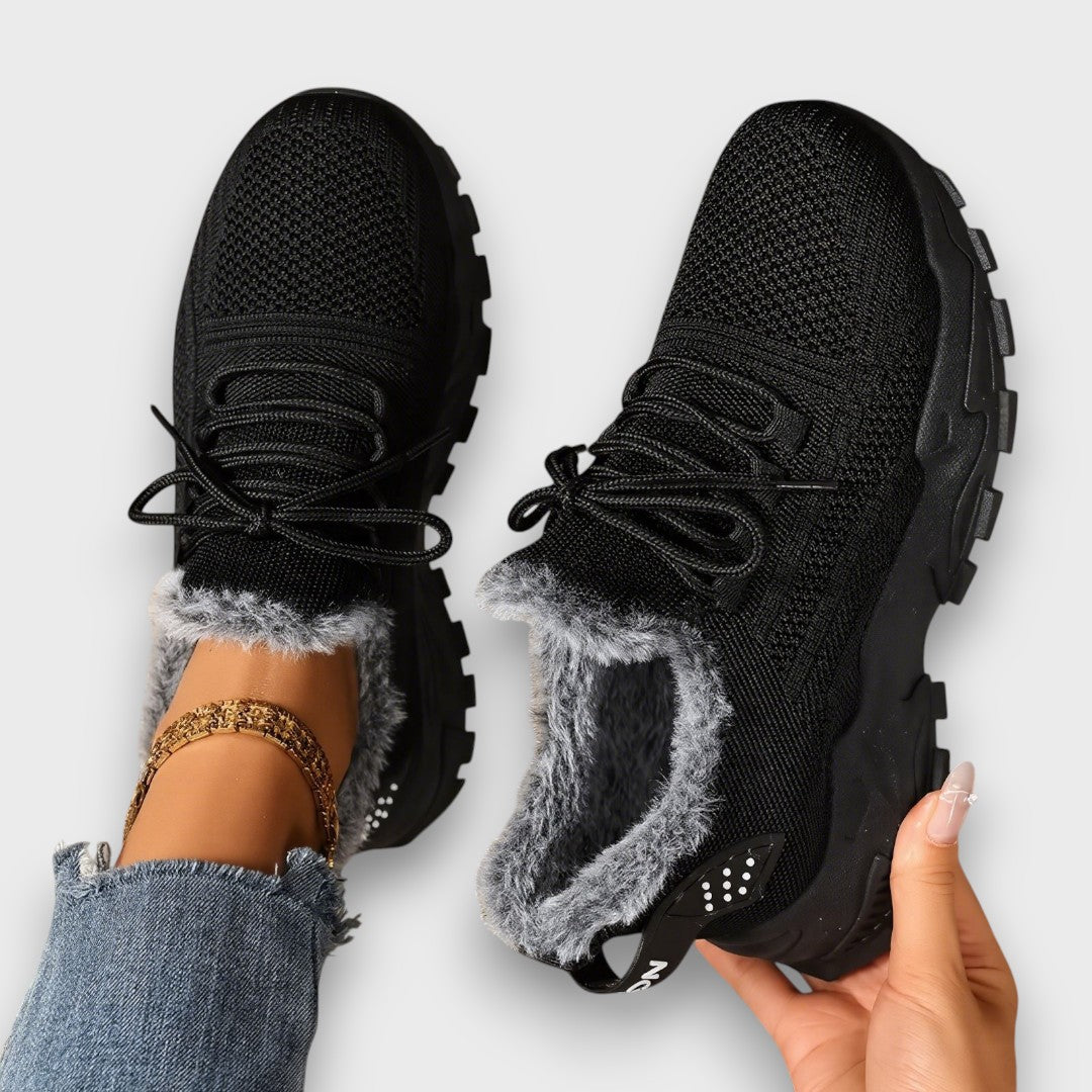 Lace-Up Winter Sneakers — Cozy Warmth and Everyday Style