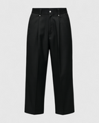 Pantalones negros holgados informales