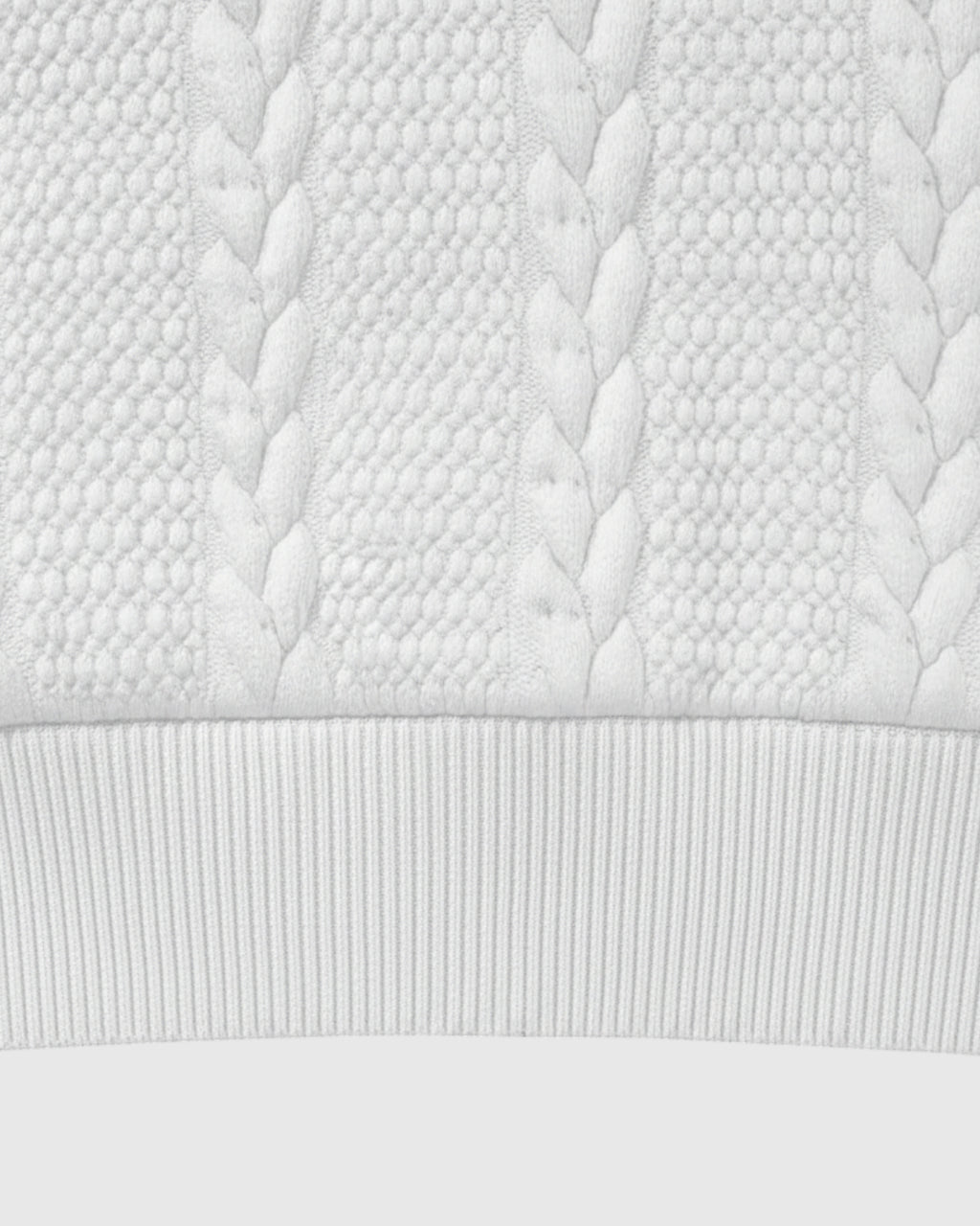 Jersey de Cuello Alto con Tejido de Trenzas