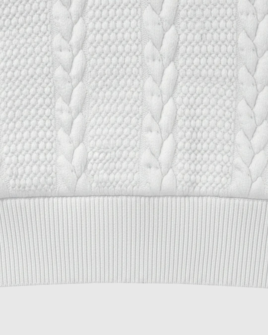 Jersey de Cuello Alto con Tejido de Trenzas