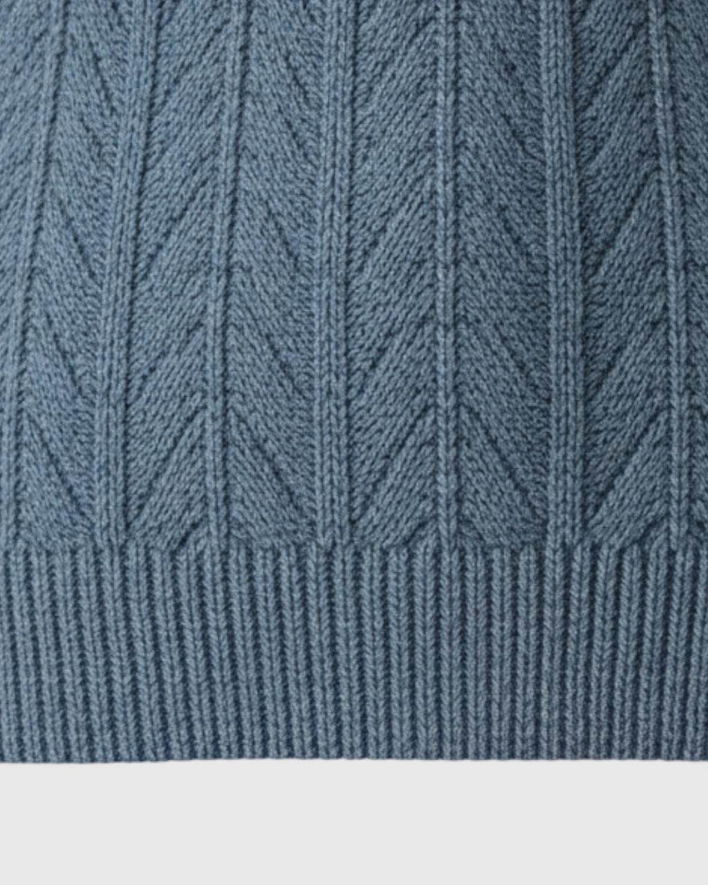 Jersey de hombre con cuello alto y cremallera