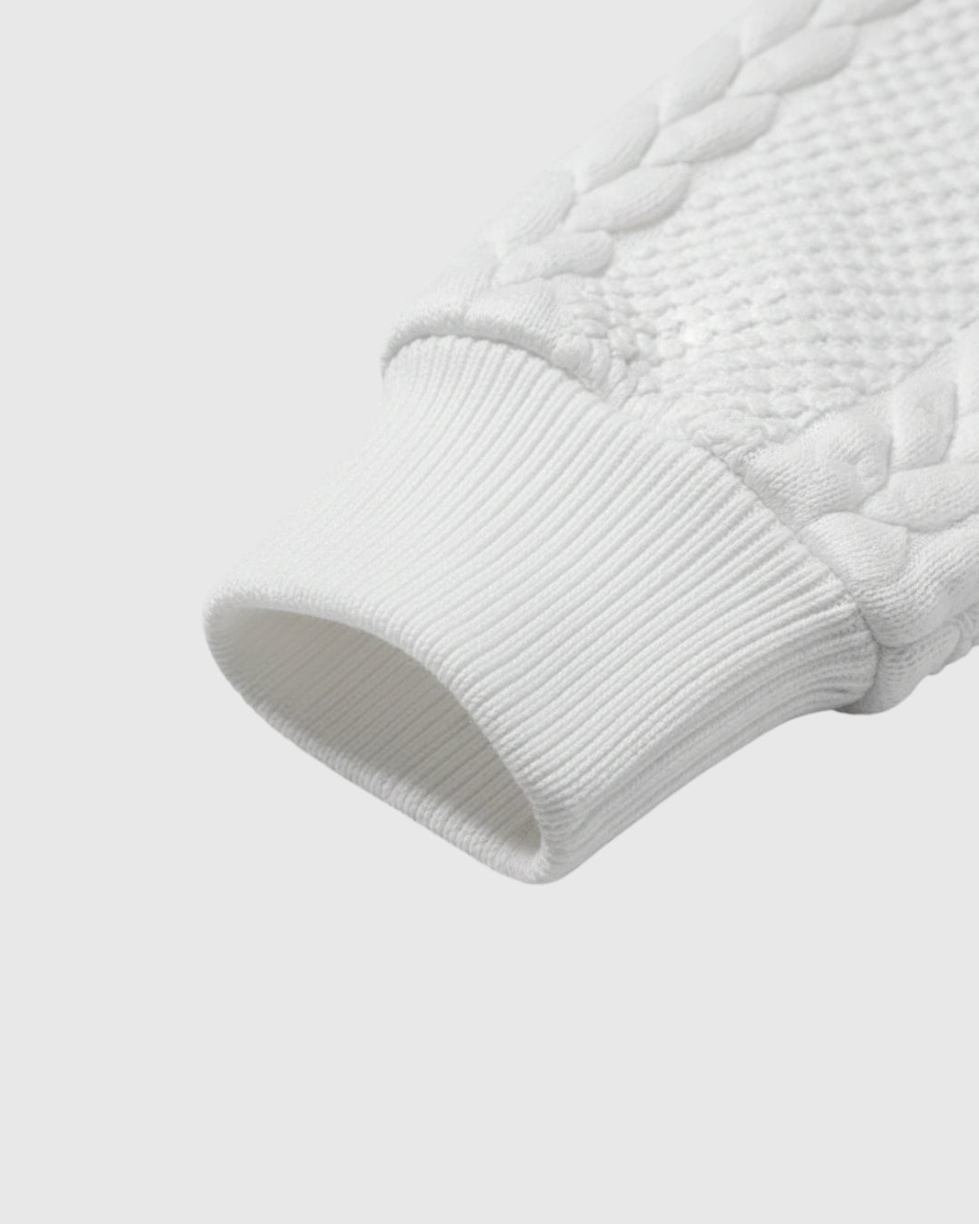 Jersey de Cuello Alto con Tejido de Trenzas