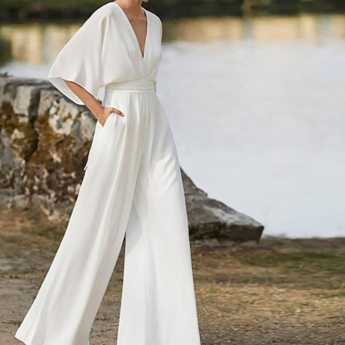 Lena - Sophisticated V-Neck Jumpsuit for Effortless Elegance